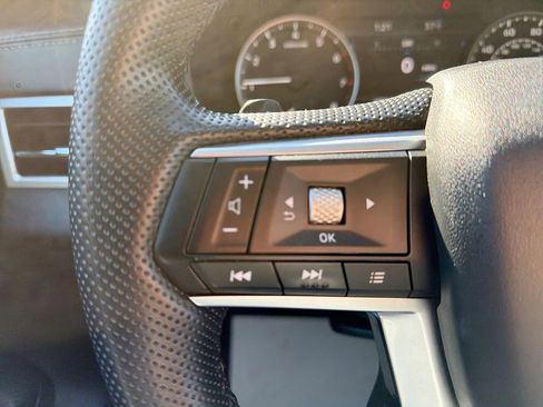 Used 2024 Mitsubishi Outlander SE image 22