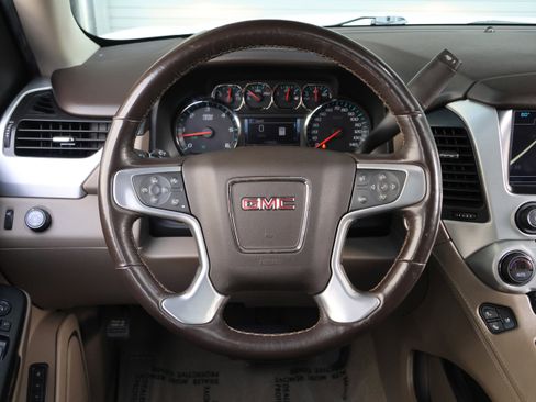 Used 2018 GMC Yukon SLT w/ Open Road Package image 18