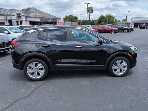 Used 2025 Buick Encore GX Preferred AWD/4WD image 8