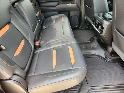 Used 2024 GMC Sierra 2500 AT4 AWD/4WD image 30