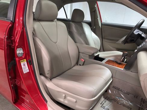 Used 2009 Toyota Camry XLE FWD image 31