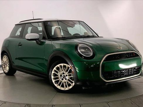 Certified 2025 MINI Cooper S image 33
