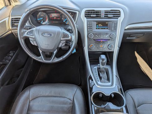 Used 2015 Ford Fusion SE w/ Equipment Group 202A image 6