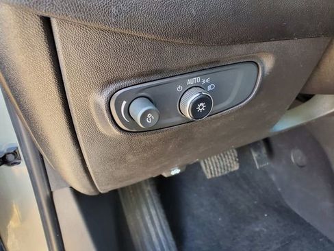 Certified 2023 Chevrolet Equinox LT image 24