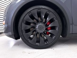 Used 2022 Tesla Model Y Performance AWD/4WD video 1