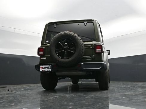 Used 2023 Jeep Wrangler Unlimited Sahara AWD/4WD image 52