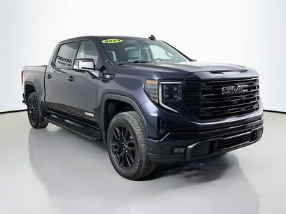 Used 2022 GMC Sierra 1500 Elevation w/ Elevation Premium Package