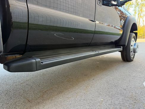 Used 2013 Ford F450 Lariat w/ Lariat Interior Pkg image 5