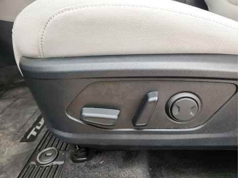 Used 2026 Hyundai Tucson SEL FWD image 14
