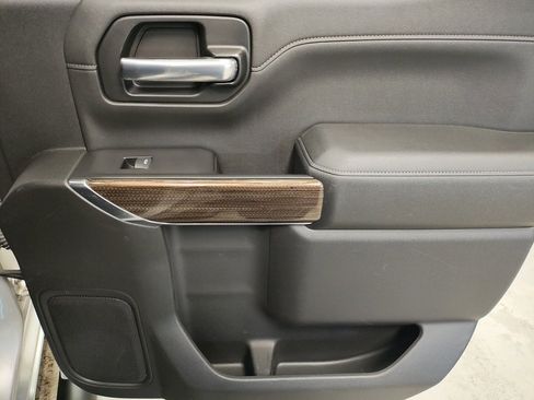 Used 2019 Chevrolet Silverado 1500 LT Trail Boss w/ Convenience Package image 14