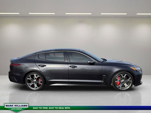 Used 2021 Kia Stinger GT2 image 5