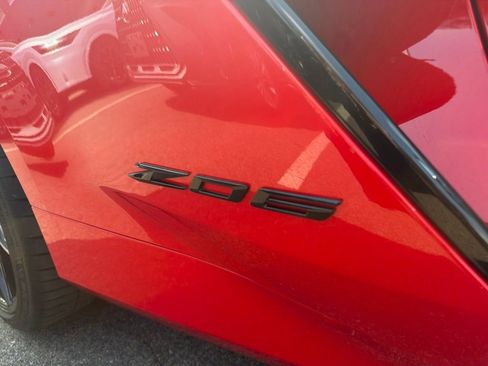 Used 2025 Chevrolet Corvette Z06 w/ Stealth Interior Trim Package RWD image 24