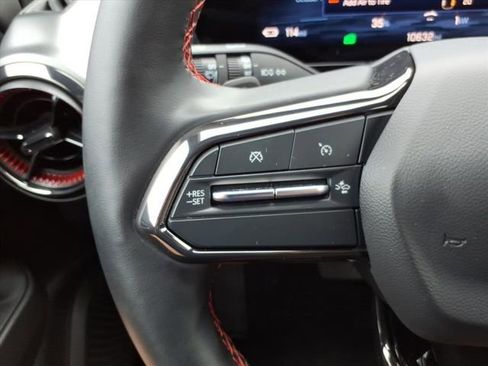 Used 2024 Chevrolet Equinox EV RS image 36