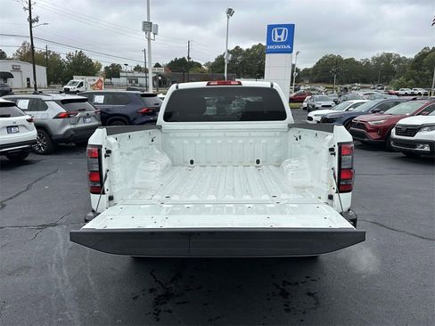 Used 2022 Nissan Frontier S image 8