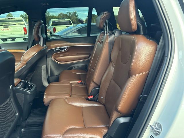 Used 2021 Volvo XC90 T6 Momentum w/ Advanced Package AWD/4WD image 17