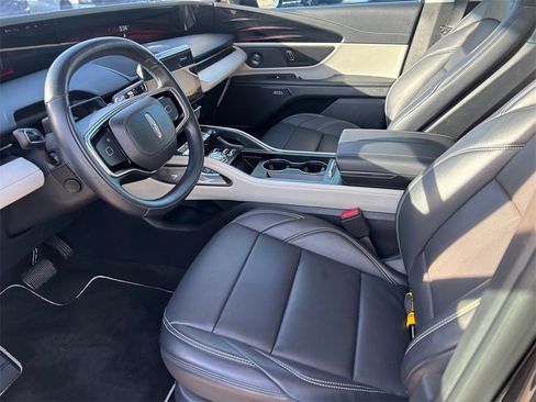 Used 2024 Lincoln Nautilus Premier w/ Equipment Group 102A image 9