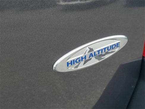 Used 2016 Jeep Compass High Altitude image 9