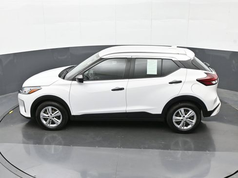 Used 2022 Nissan Kicks S FWD image 36