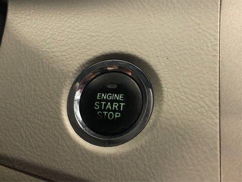 Used 2006 Toyota Avalon Limited image 25