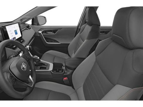 Used 2025 Toyota RAV4 XLE FWD image 9