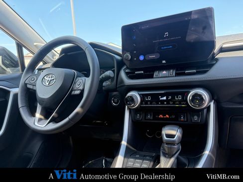 Used 2023 Toyota RAV4 XLE Premium AWD/4WD image 32