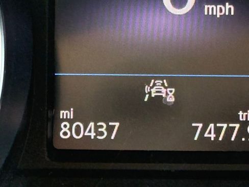 Used 2021 Volkswagen Tiguan SE image 21