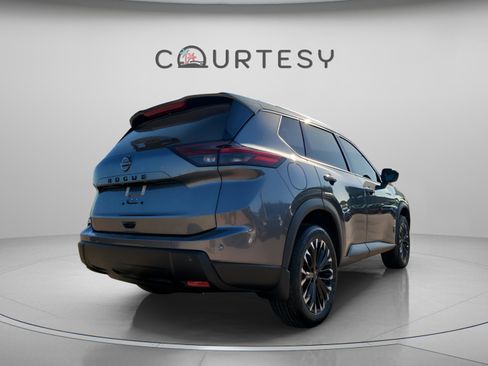New 2026 Nissan Rogue SV image 4