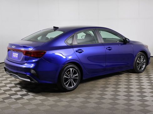 Used 2023 Kia Forte LXS image 8
