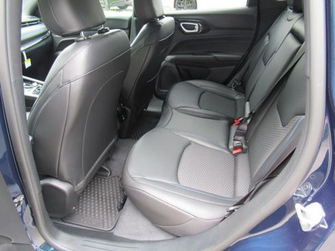New 2026 Jeep Compass Latitude AWD/4WD image 29