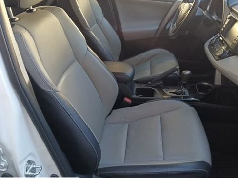 Used 2018 Toyota RAV4 Limited w/ Advanced Technology Package AWD/4WD image 18