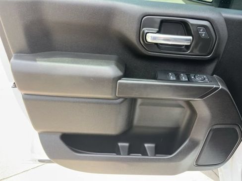 Used 2025 Chevrolet Silverado 2500 Custom AWD/4WD image 13