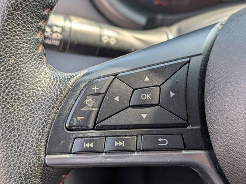 Used 2021 Nissan Kicks SR image 23