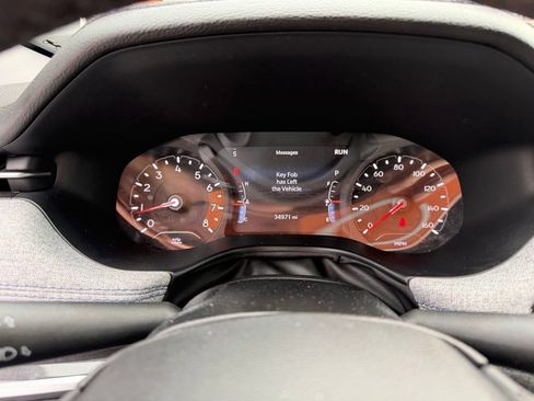 Used 2023 Jeep Compass Latitude image 19