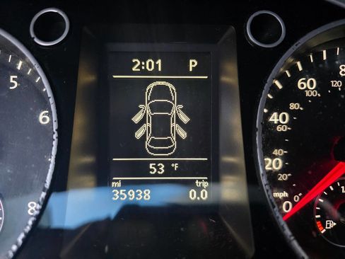 Used 2014 Volkswagen CC Sport image 29