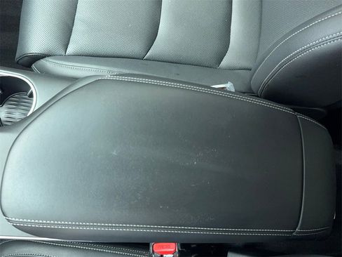 Used 2024 Genesis GV70 2.5T w/ Select Package image 33