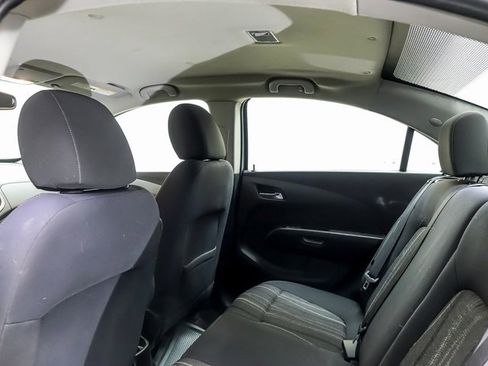 Used 2014 Chevrolet Sonic LT image 10