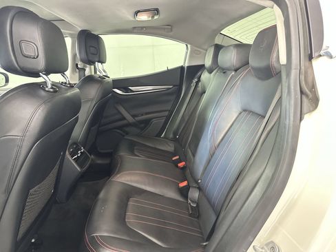 Used 2018 Maserati Ghibli RWD image 19