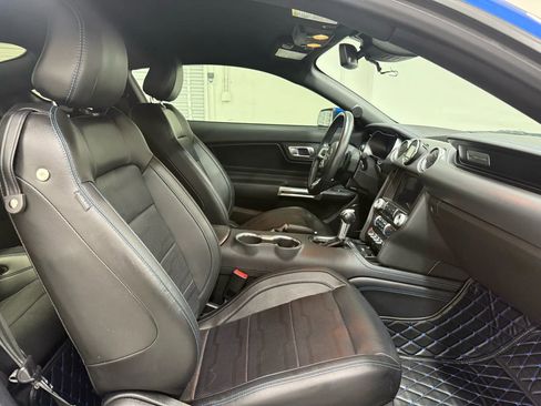 Used 2018 Ford Mustang GT Premium w/ Equipment Group 401A image 18