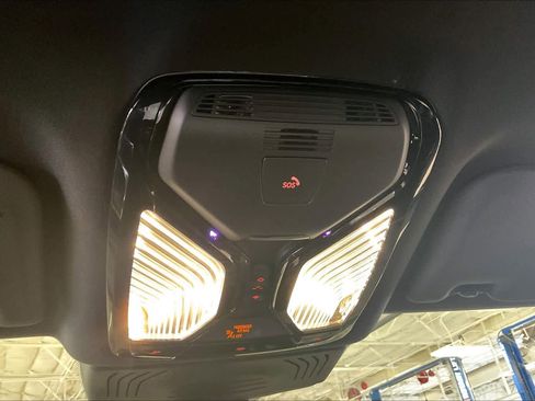 Used 2023 BMW X4 M w/ Competition Package image 35