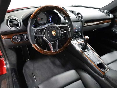 Certified 2018 Porsche 718 Cayman S RWD image 4