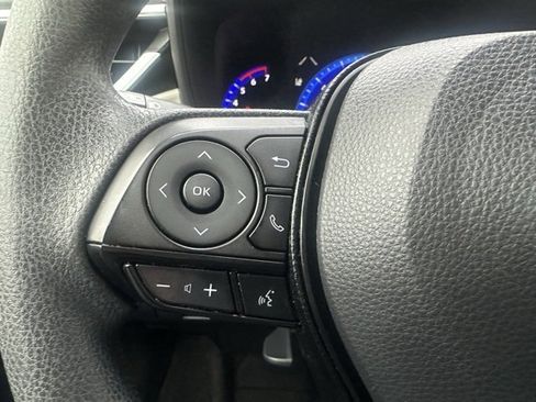 Used 2020 Toyota Corolla LE image 15