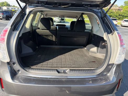 Used 2016 Toyota Prius V Three FWD image 22