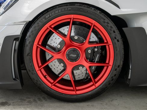 Used 2025 Porsche 911 GT3 RS RWD image 9