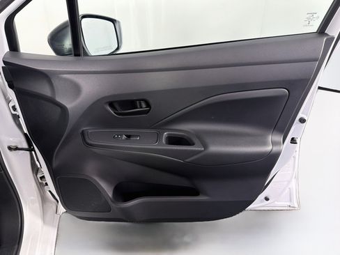Used 2024 Nissan Versa S w/ S Plus Package FWD image 31