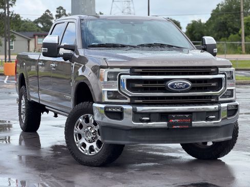 Used 2020 Ford F350 King Ranch w/ King Ranch Ultimate Package AWD/4WD image 3