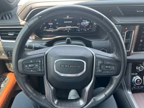 Used 2024 GMC Yukon Denali Ultimate AWD/4WD image 44