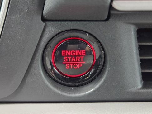 Certified 2025 Honda Pilot EX-L image 24