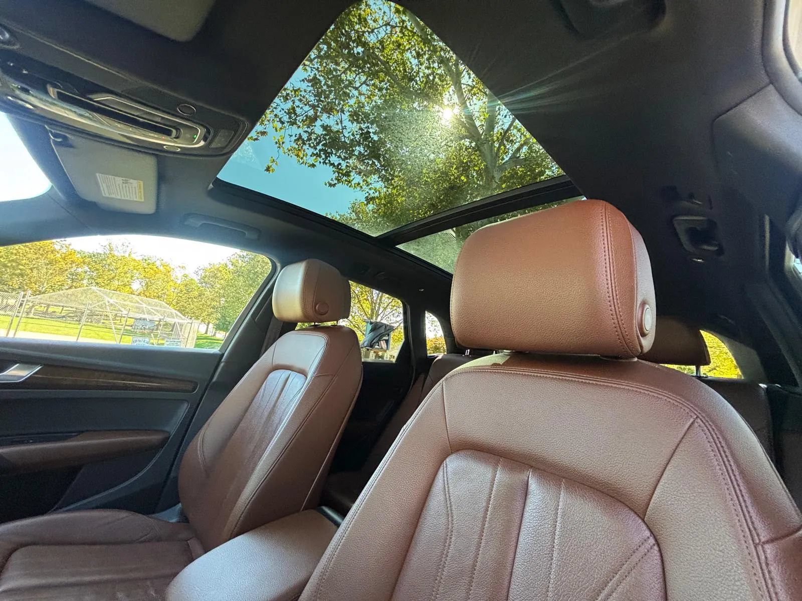 Used 2019 Audi Q5 2.0T Premium w/ Convenience Package AWD/4WD image 23