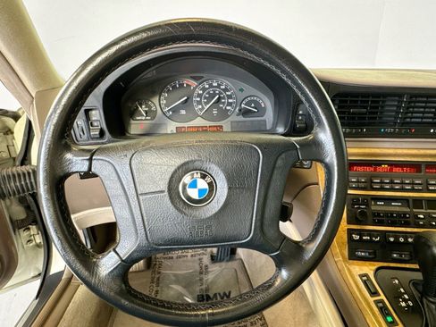 Used 1997 BMW 850Ci image 11
