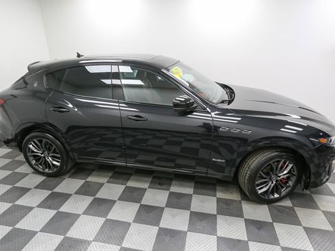 Used 2020 Maserati Levante S GranSport image 5